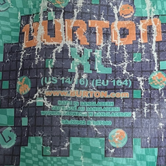 Burton- Brown snow jacket size 14-16yo - Picture 5 of 10